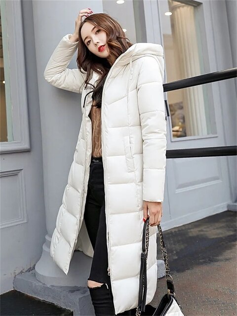 Chic Winter Coat with Hood for Women