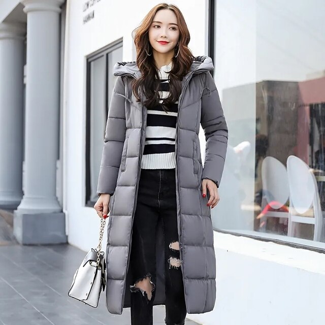 Chic Winter Coat with Hood for Women