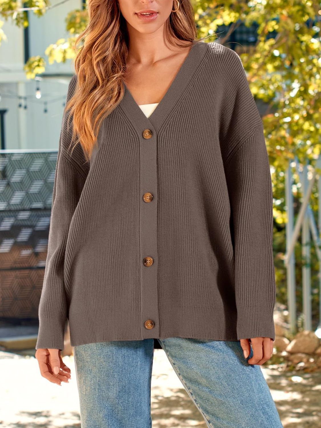 Cardigan with Long Sleeves and Button Closure