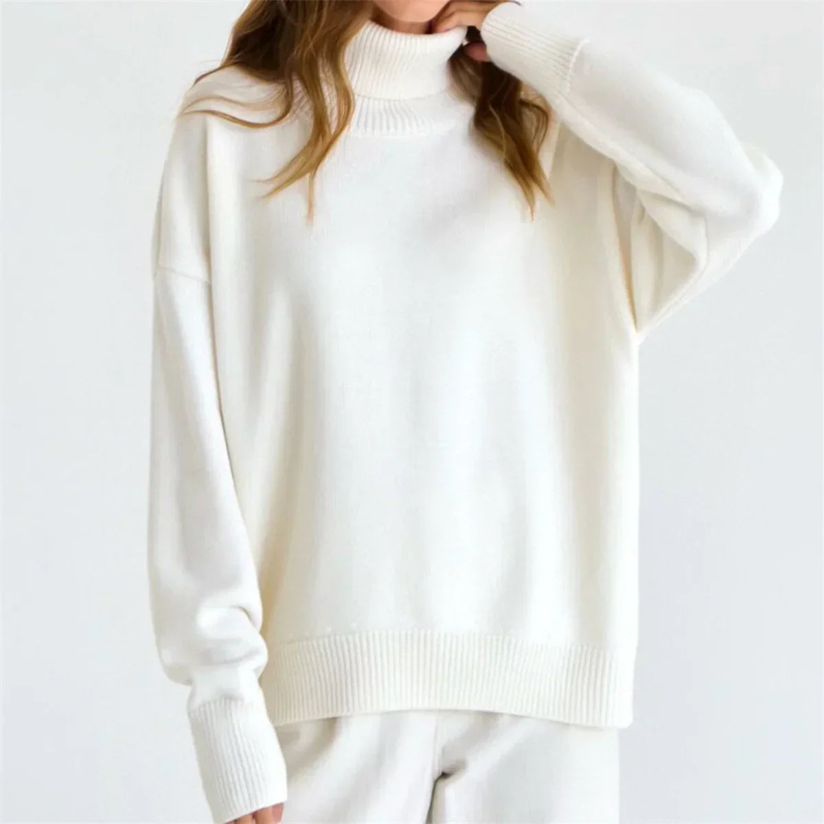 Adèle - Women's Turtleneck Sweater