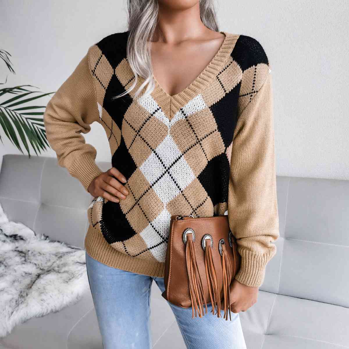 Olivia - Stylish V-neck Sweater